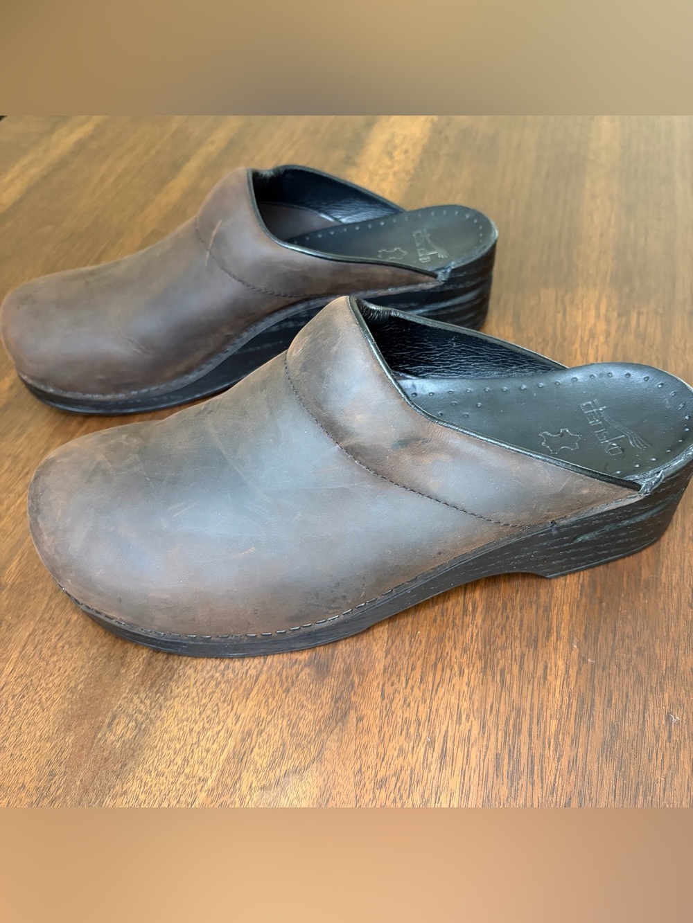 Dansko Men’s Karl Mule Sz 11.5/12 Eu 45 Oiled Brown Leather Clogs